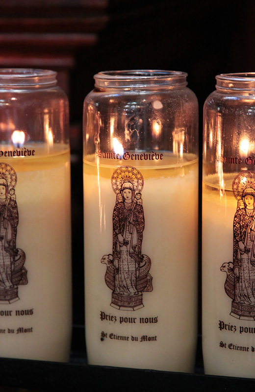 Sainte Geneviève, Priez pour nous...