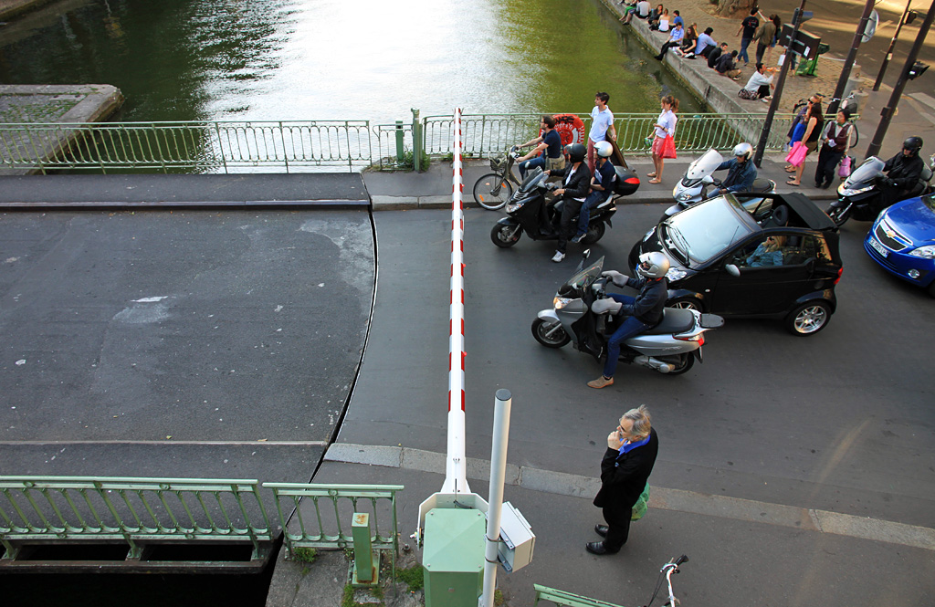 Barrage momentané en direction de l'au-delà