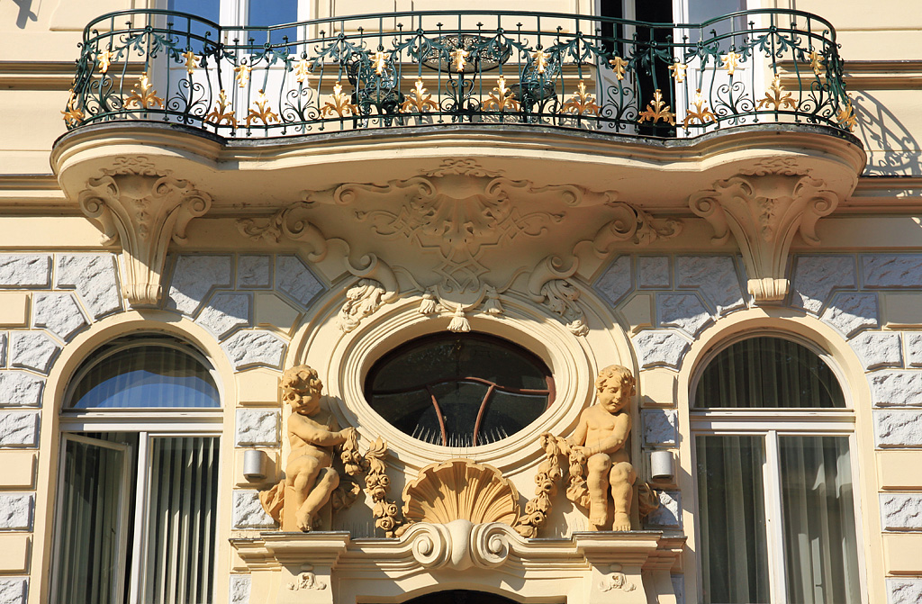 Chérubins dorés de Vénus