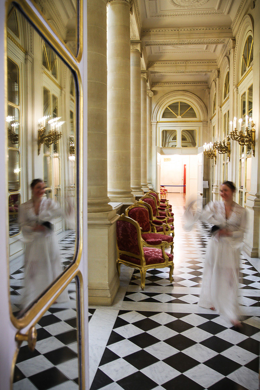 Un Spectre se promenait...